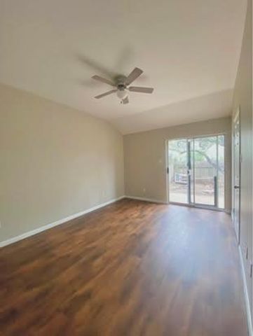 8725 Talyne Chaise CIR B, Austin, TX 78729