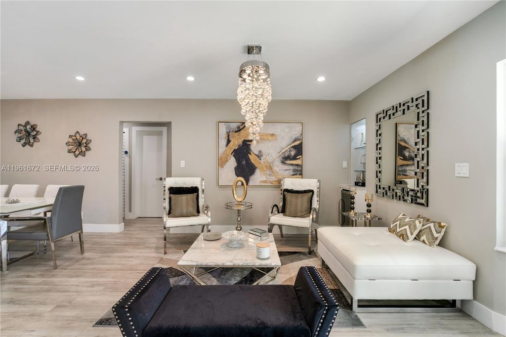 2701 NE 52nd St, Lighthouse Point, FL 33064