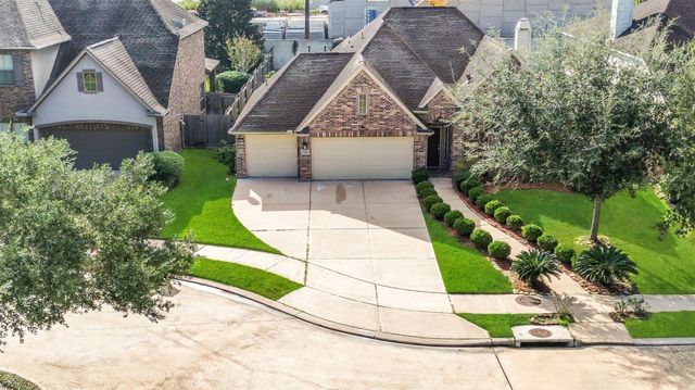 7122 Fall Creek Lane, Missouri City, TX 77459