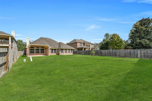 7122 Fall Creek Lane, Missouri City, TX 77459