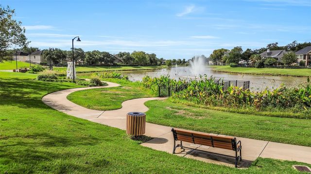 7122 Fall Creek Lane, Missouri City, TX 77459