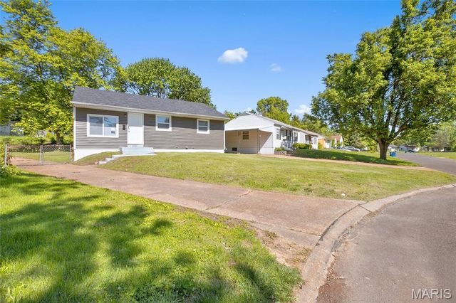 10305 Galloway Drive, St Louis, MO 63137