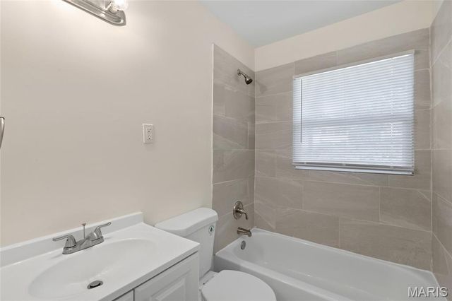 10305 Galloway Drive, St Louis, MO 63137