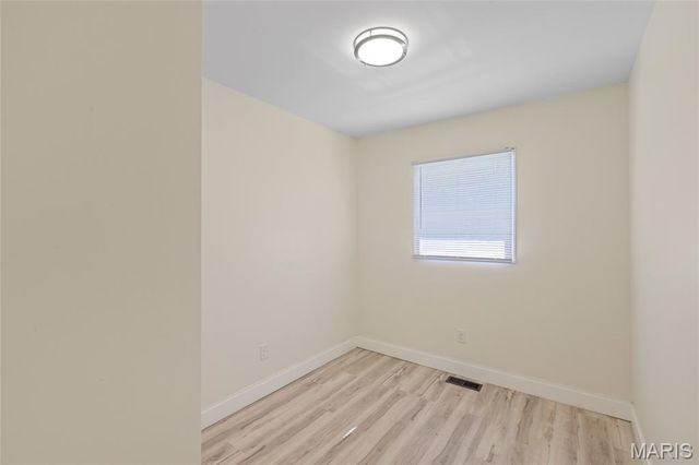 10305 Galloway Drive, St Louis, MO 63137