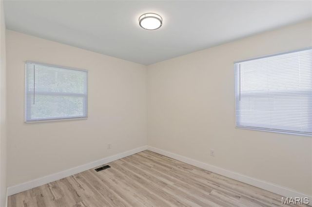 10305 Galloway Drive, St Louis, MO 63137