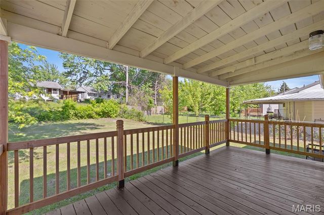 10305 Galloway Drive, St Louis, MO 63137