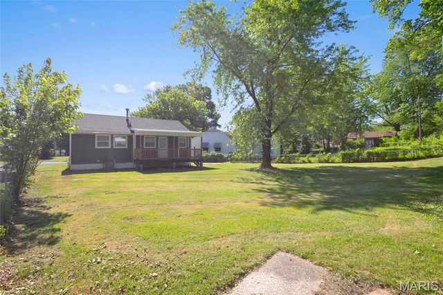 10305 Galloway Drive, St Louis, MO 63137
