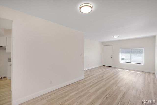 10305 Galloway Drive, St Louis, MO 63137