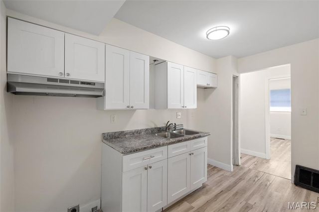 10305 Galloway Drive, St Louis, MO 63137