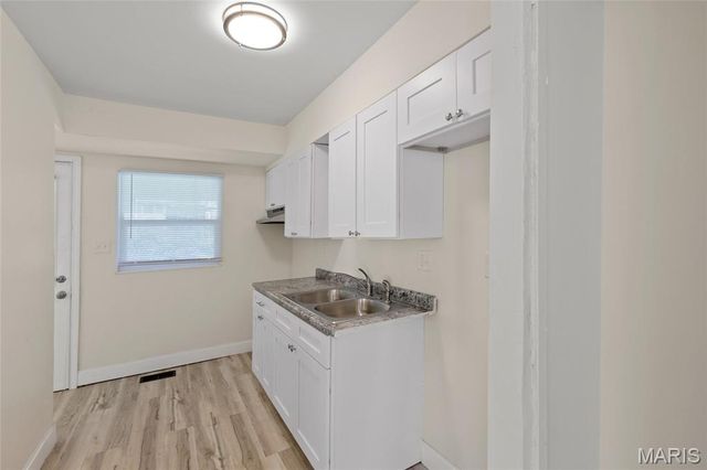 10305 Galloway Drive, St Louis, MO 63137