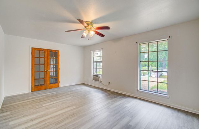 809 Collins Street, Richmond, TX 77469