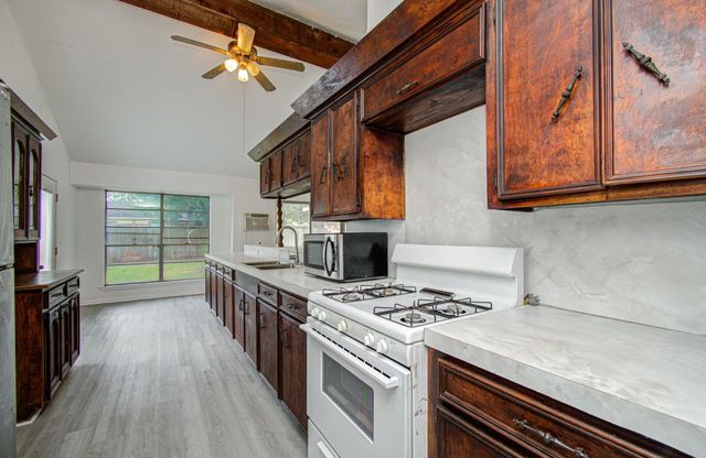 809 Collins Street, Richmond, TX 77469