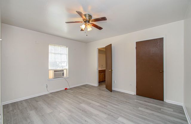 809 Collins Street, Richmond, TX 77469