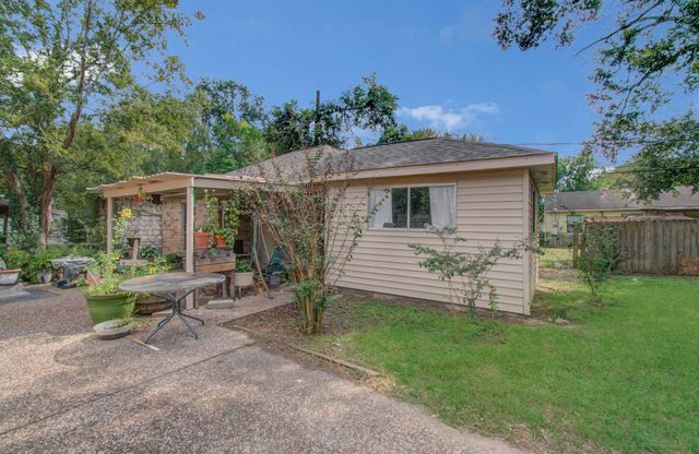 809 Collins Street, Richmond, TX 77469