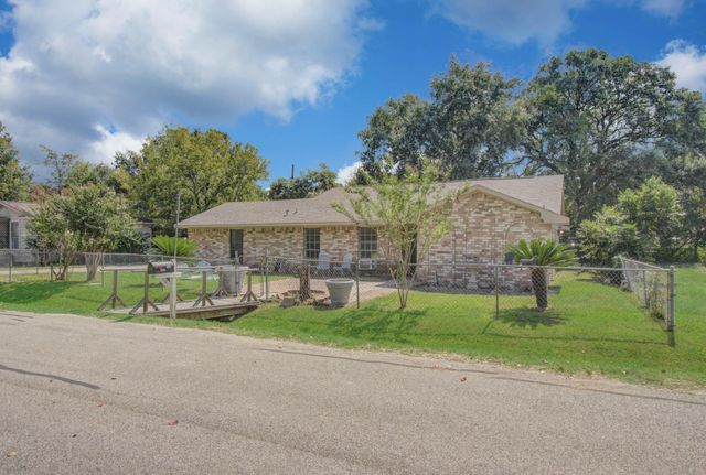 809 Collins Street, Richmond, TX 77469