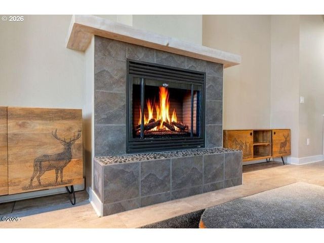 705 Nw HIGHLAND Cir, Waldport, OR 97394