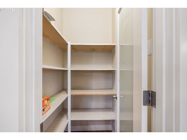 705 Nw HIGHLAND Cir, Waldport, OR 97394