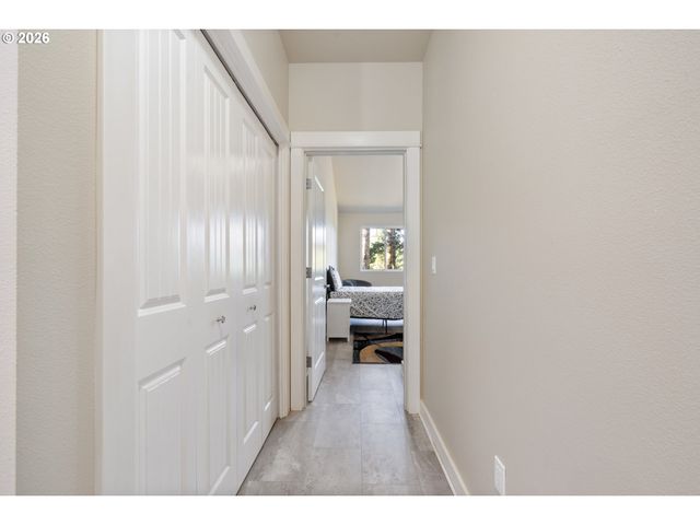 705 Nw HIGHLAND Cir, Waldport, OR 97394