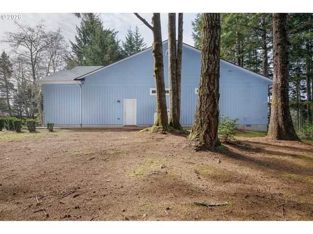 705 Nw HIGHLAND Cir, Waldport, OR 97394