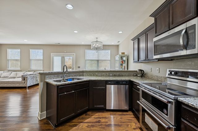 2534 Val Marie Dr, Madison, TN 37115