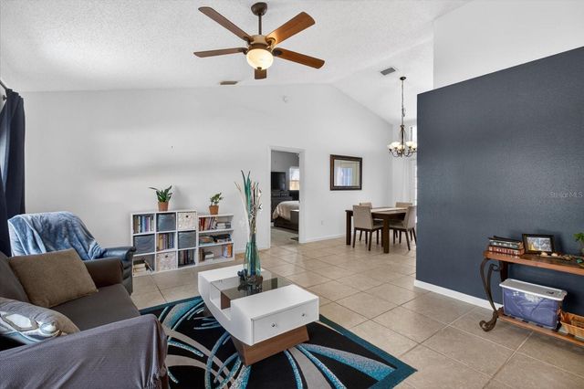 4644 HAMLETS GROVE DRIVE, Sarasota, FL 34235