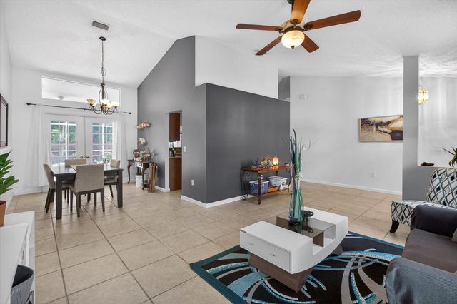 4644 HAMLETS GROVE DRIVE, Sarasota, FL 34235