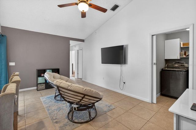 4644 HAMLETS GROVE DRIVE, Sarasota, FL 34235