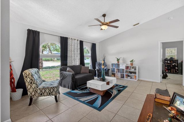 4644 HAMLETS GROVE DRIVE, Sarasota, FL 34235