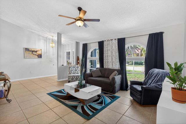 4644 HAMLETS GROVE DRIVE, Sarasota, FL 34235