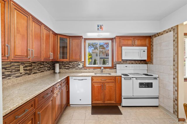 2360 Hamilton Avenue, Bellmore, NY 11710