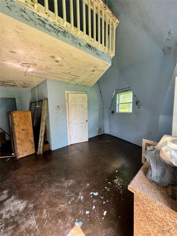 362 Ole Long Pull Road, Livingston, TX 77351