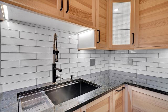 2021 SE 10th Avenue 205, Fort Lauderdale, FL 33316