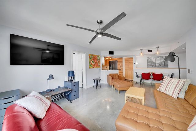 2021 SE 10th Avenue 205, Fort Lauderdale, FL 33316