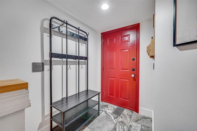 2021 SE 10th Avenue 205, Fort Lauderdale, FL 33316