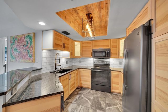 2021 SE 10th Avenue 205, Fort Lauderdale, FL 33316