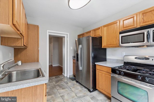 137 EAST ST, Philadelphia, PA 19127