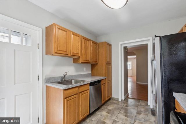 137 EAST ST, Philadelphia, PA 19127