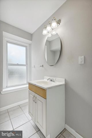 137 EAST ST, Philadelphia, PA 19127
