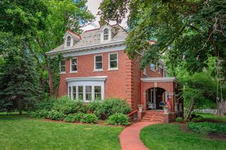 8000 Warren AVENUE, Wauwatosa, WI 53213