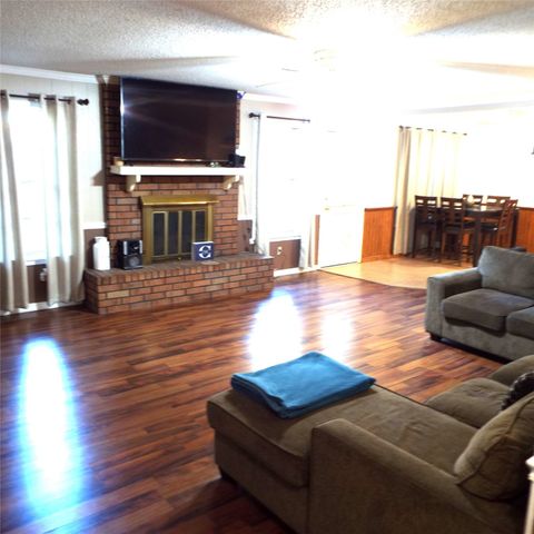 8823 Kensington Drive, Shreveport, LA 71118