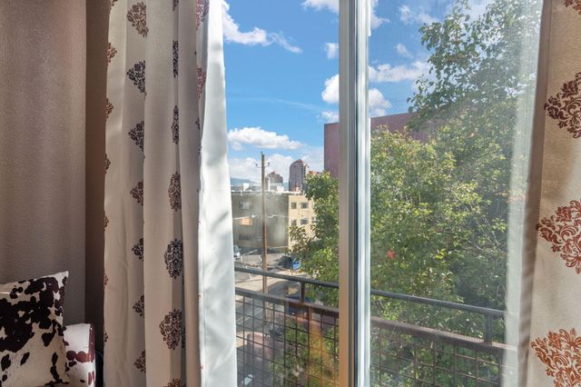 873 Silver Avenue SW, Albuquerque, NM 87102