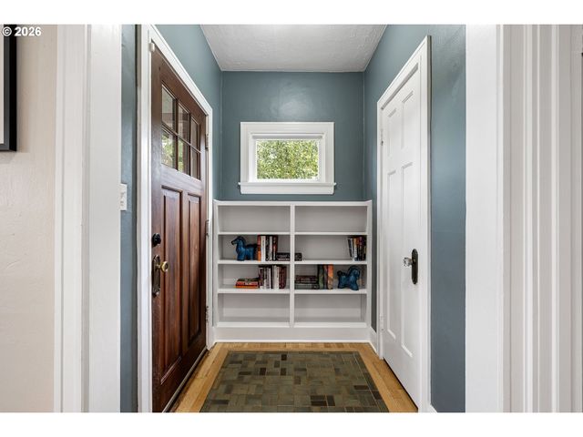 47 W 23RD Ave, Eugene, OR 97405