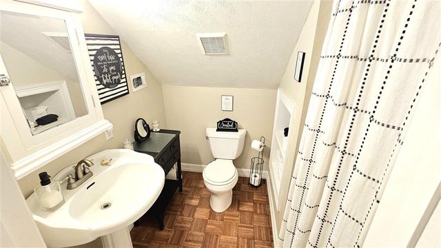 107 E Lee Street, Leesville, LA 71446