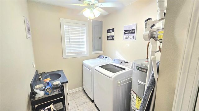 107 E Lee Street, Leesville, LA 71446