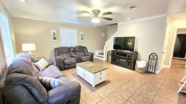 107 E Lee Street, Leesville, LA 71446