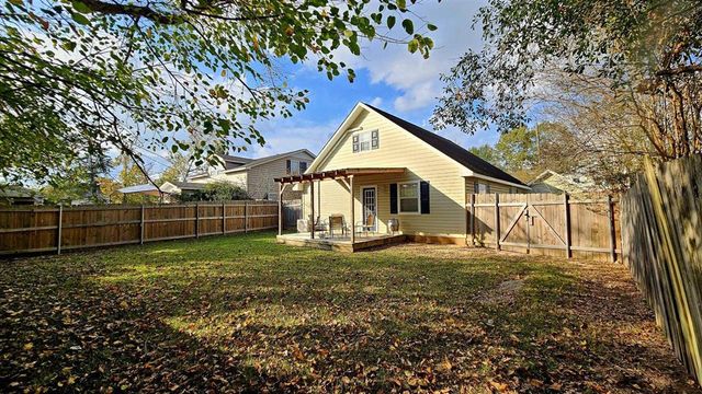 107 E Lee Street, Leesville, LA 71446