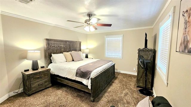 107 E Lee Street, Leesville, LA 71446