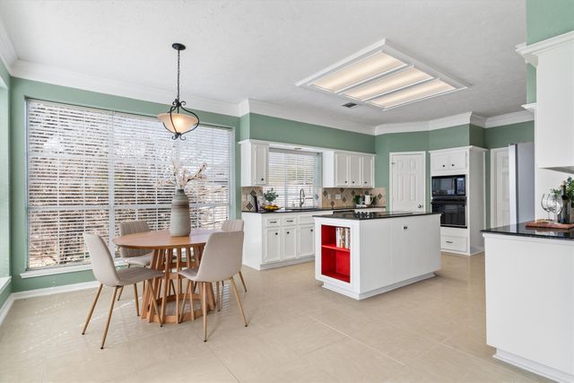 117 Stone Mountain Court, Garland, TX 75044