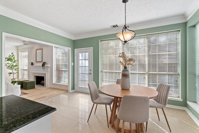 117 Stone Mountain Court, Garland, TX 75044