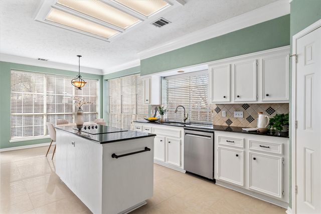 117 Stone Mountain Court, Garland, TX 75044